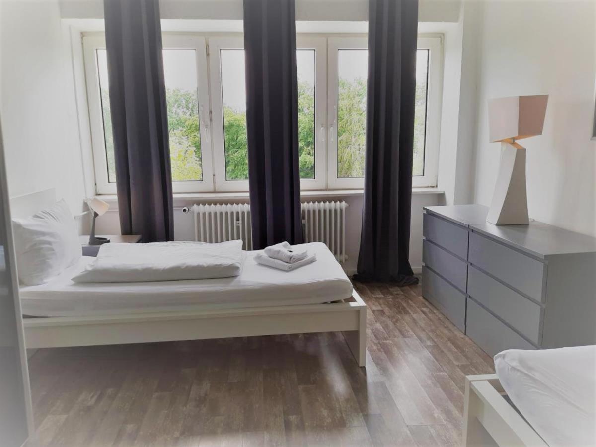 Mehrbett-Apartment 6 Citynah, Einfache Ausstattung Hamburgo Exterior foto